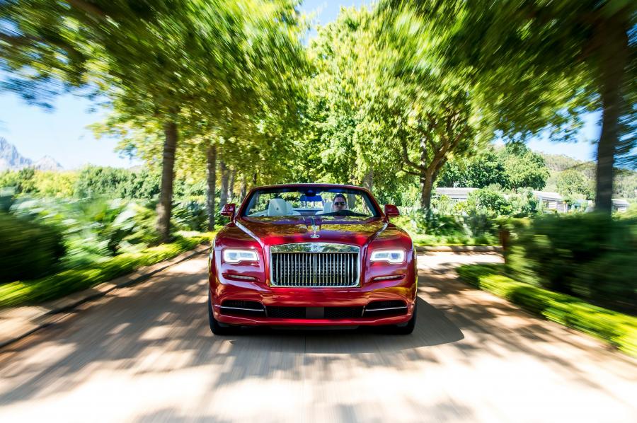  Rolls-Royce Dawn 2015 года  (фото 14 из 30)